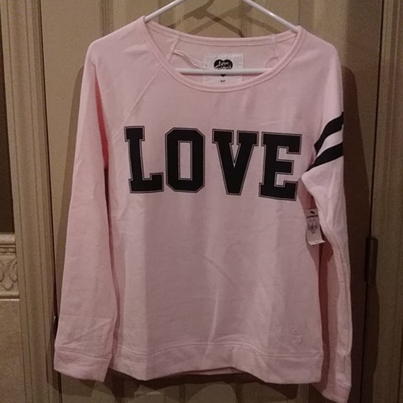 Express Tops - ❤Woman's light weight sweatshirt❤